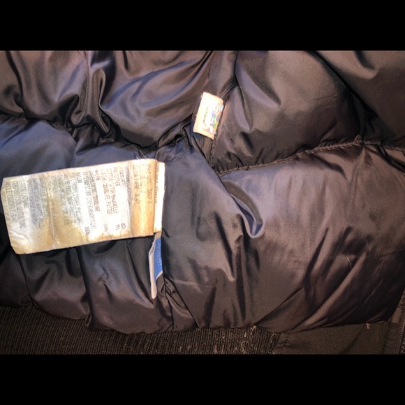 Black Women’s Medium Authentic Canada Goose Jacket - Picture 7 of 8